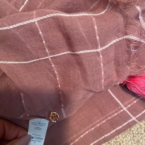 lululemon athletica Accessories - Lululemon Scarf
